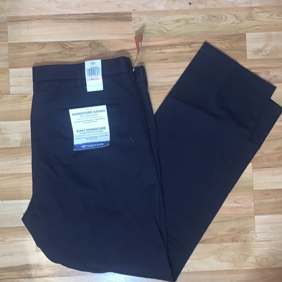 Dockers | Signature Navy Blue Khaki Size 40 - Picture 2 of 4